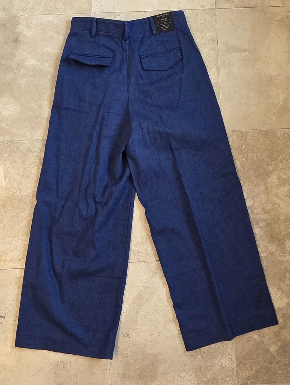 Banana Republic Women's Wide-Leg Linen Pleated Pants in Deep Blue - Picture 2 of 6